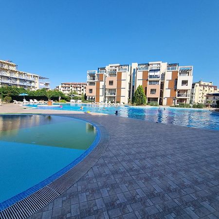 Studio Apartment With Balcony 300M From Beach Slântsjev Brjag Eksteriør bilde