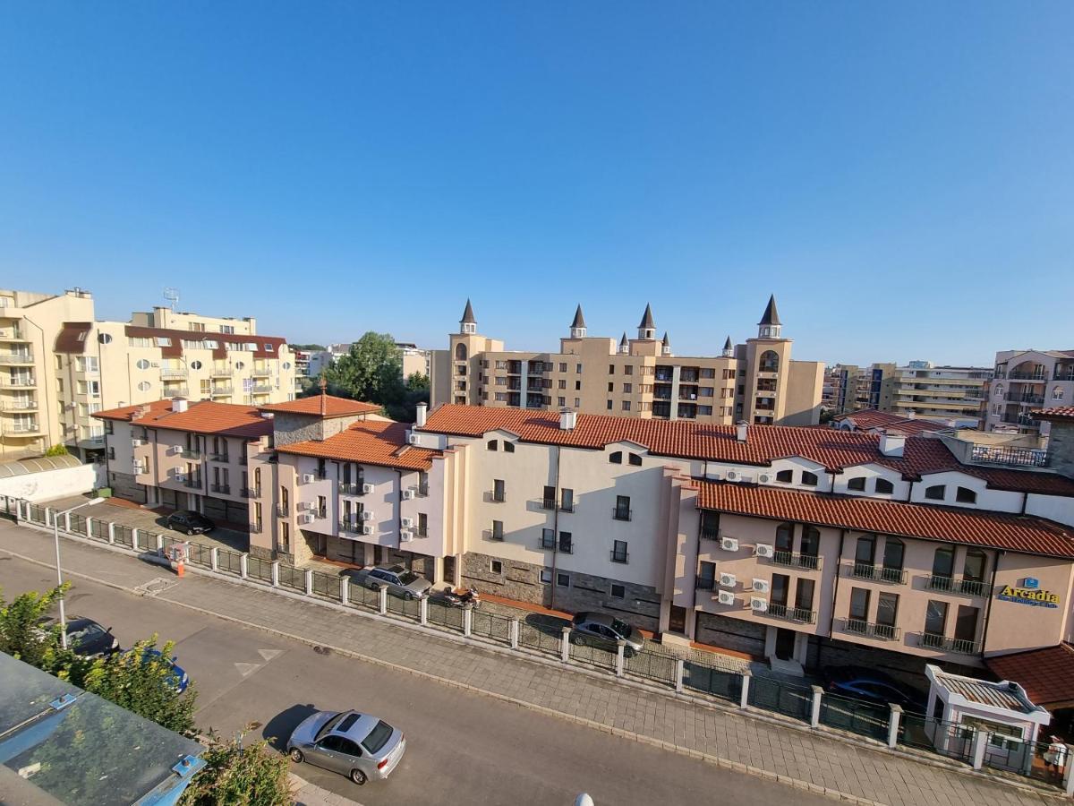 Studio Apartment With Balcony 300M From Beach Slântsjev Brjag Eksteriør bilde
