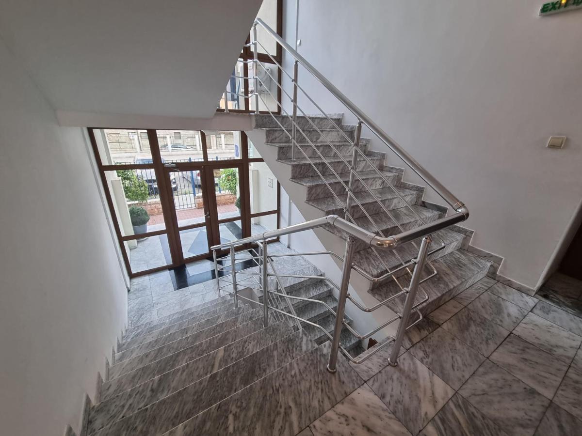 Studio Apartment With Balcony 300M From Beach Slântsjev Brjag Eksteriør bilde