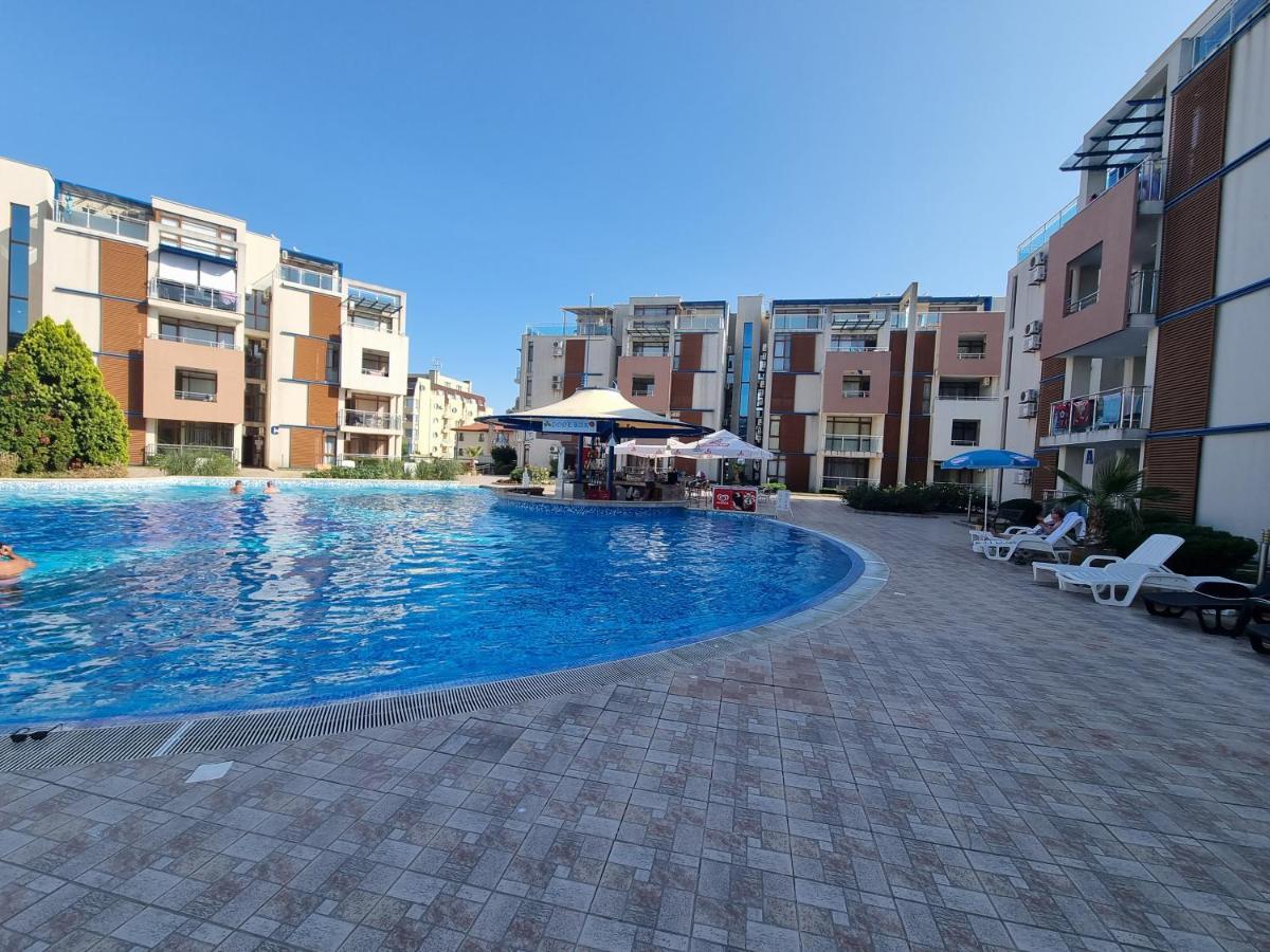 Studio Apartment With Balcony 300M From Beach Slântsjev Brjag Eksteriør bilde