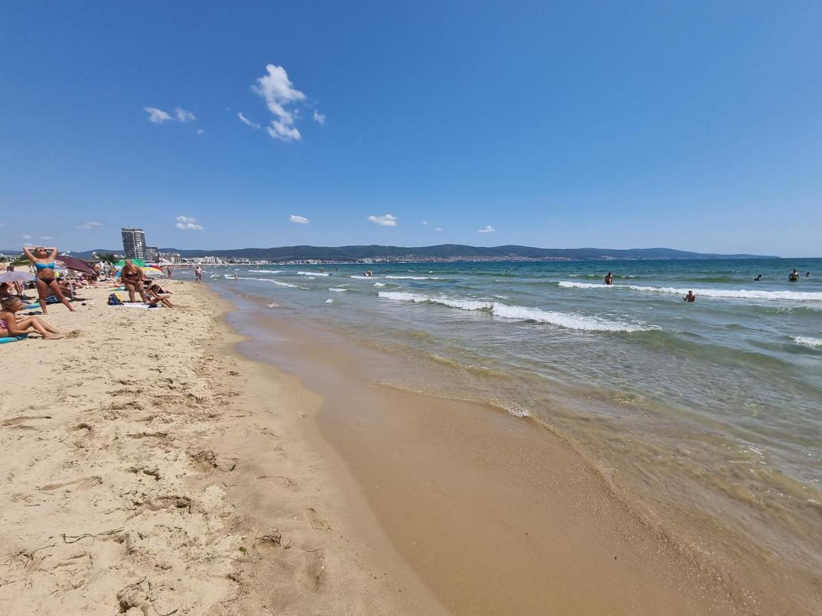 Studio Apartment With Balcony 300M From Beach Slântsjev Brjag Eksteriør bilde