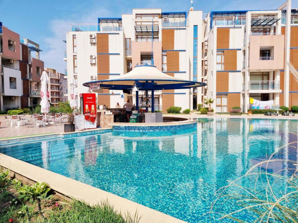 Studio Apartment With Balcony 300M From Beach Slântsjev Brjag Eksteriør bilde