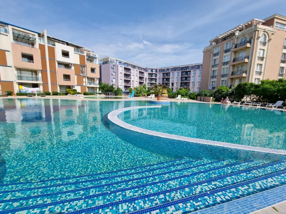 Studio Apartment With Balcony 300M From Beach Slântsjev Brjag Eksteriør bilde