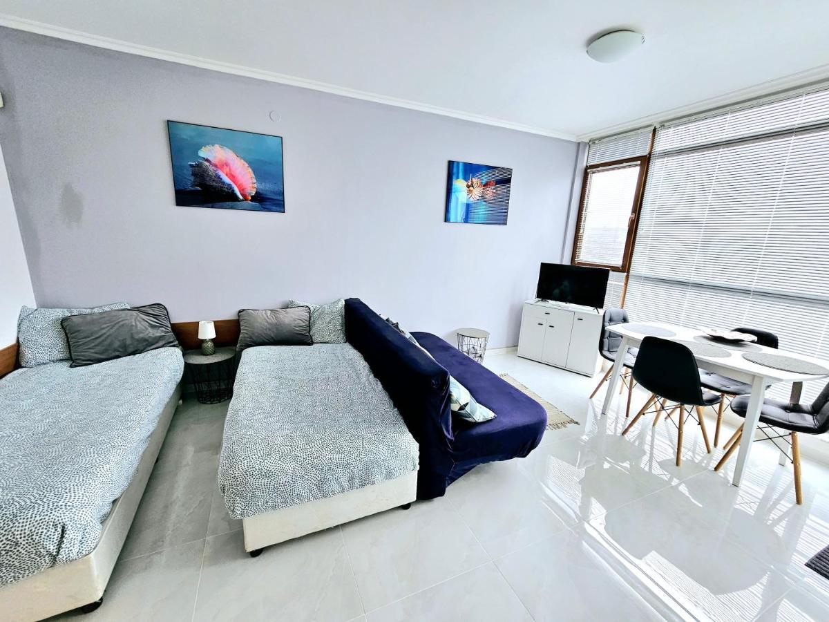Studio Apartment With Balcony 300M From Beach Slântsjev Brjag Eksteriør bilde