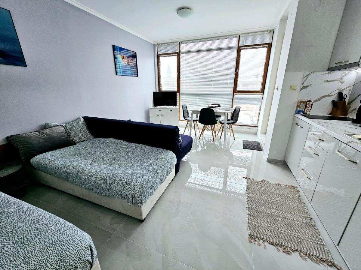 Studio Apartment With Balcony 300M From Beach Slântsjev Brjag Eksteriør bilde